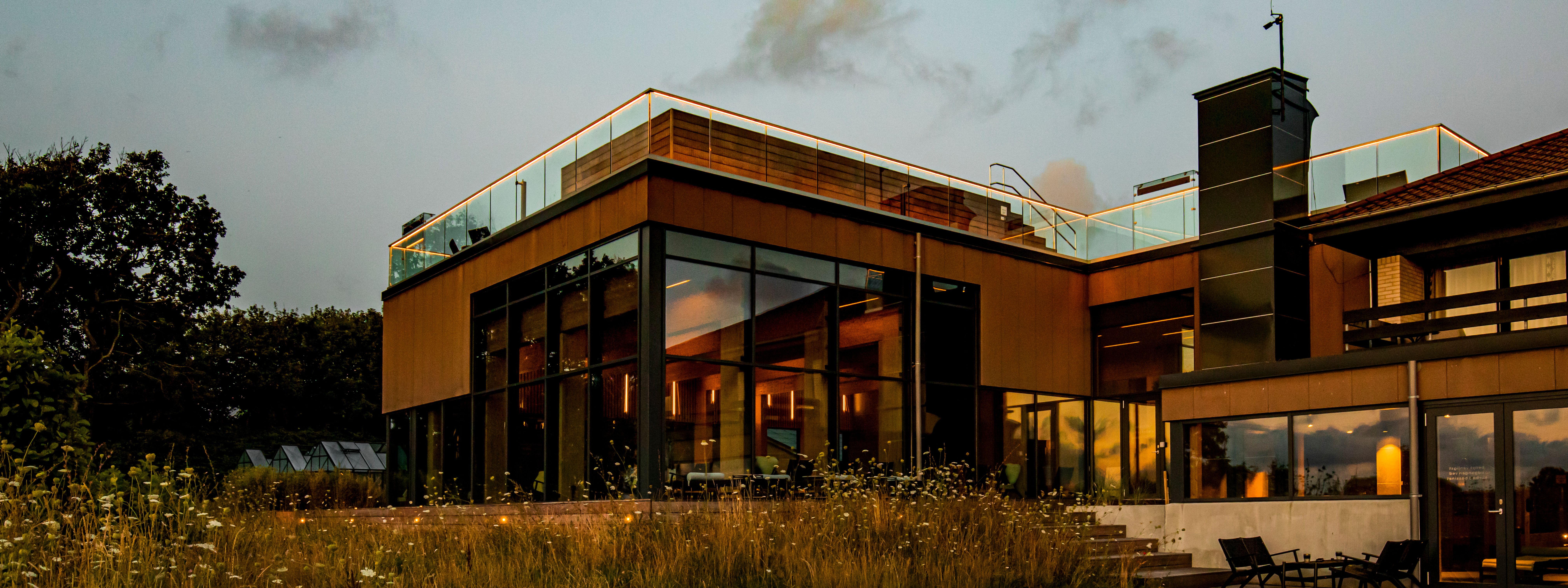 Hotel Fjordgården Header